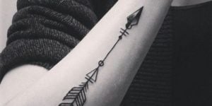 Tatuaje de flechas