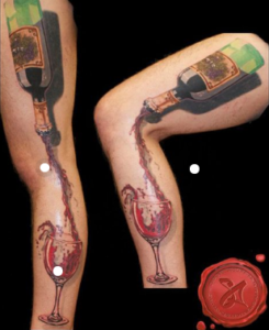 Tatuajes sobre vino y uvas